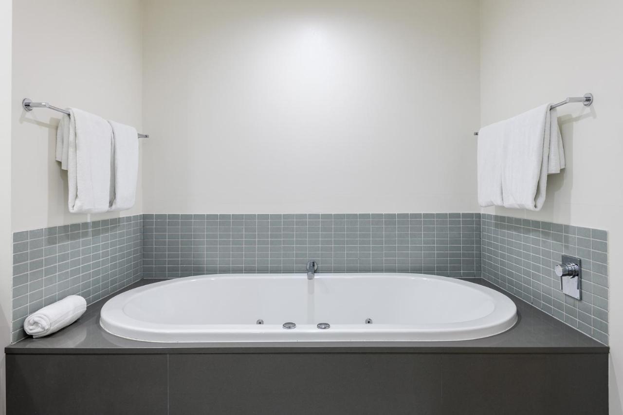 Port Douglas Private Apartments In Temple Екстер'єр фото